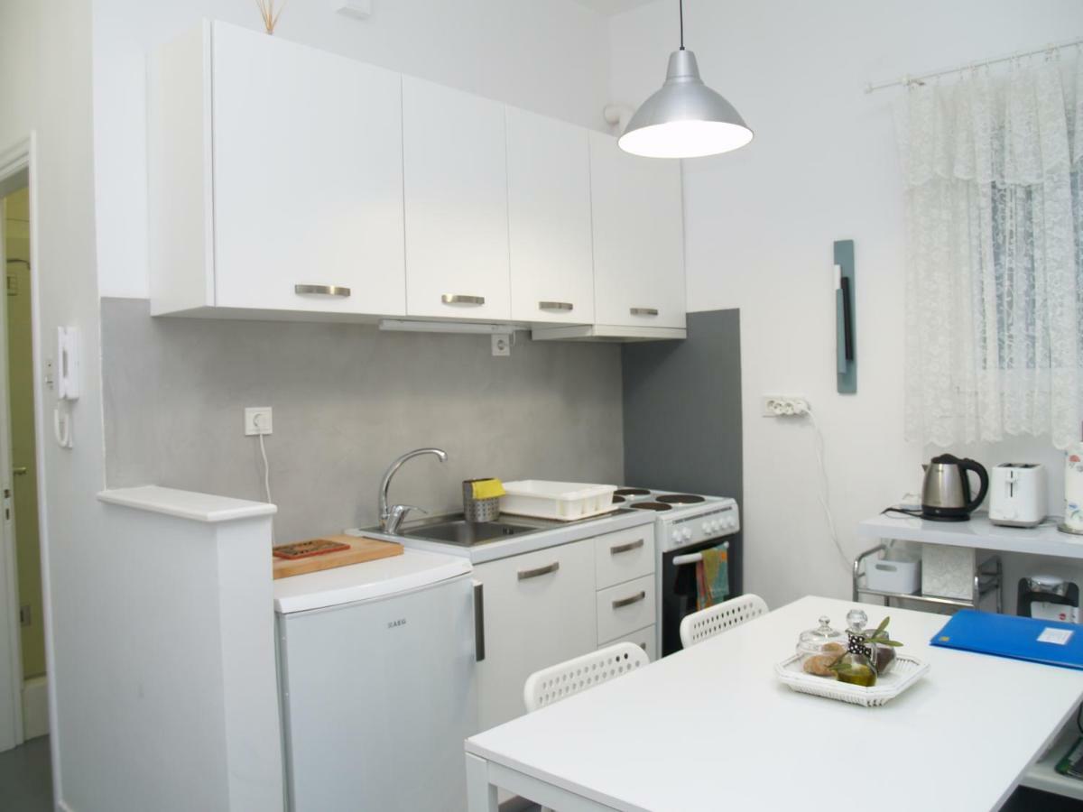 Newly Renovated Apt In Kolonaki Athén Kültér fotó